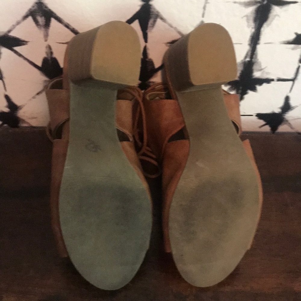 REACTION Kenneth Cole Best Hit Lace Up Heel - Picture 7 of 8